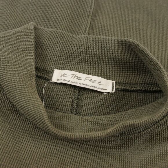 Free People Green Mock Neck Thermal Long Sleeve Shirt Padded Shoulder Top XS - Picture 3 of 7